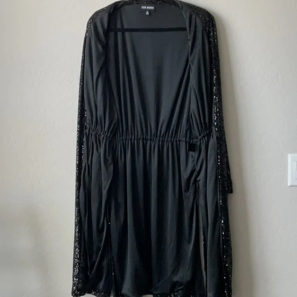 Steve Madden Show Stopper Sequin Duster - Picture 15 of 16